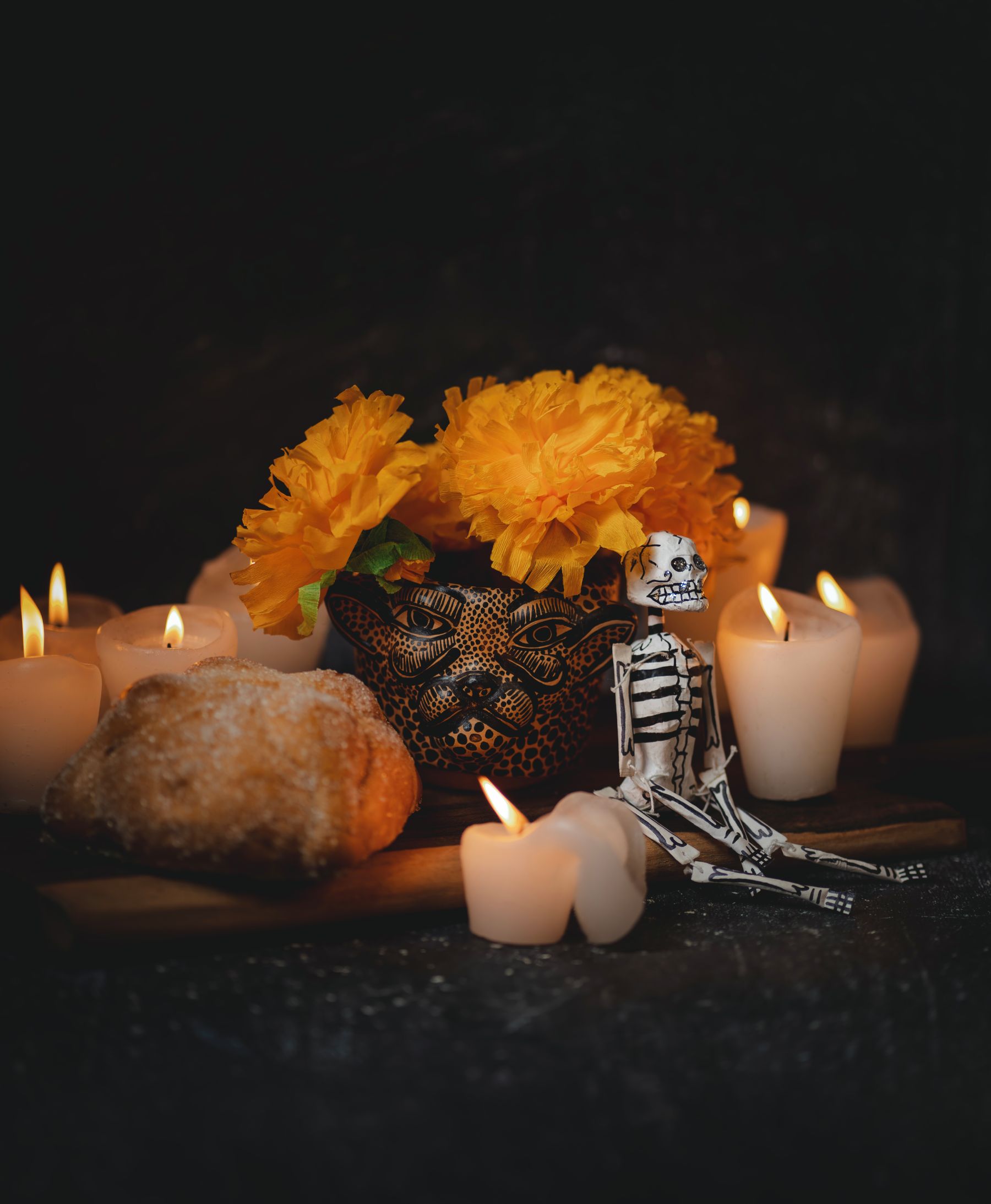 pan-de-muerto-y-chocolate-2024-10-22-20-30-39-utc (1)